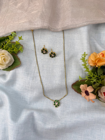 Traditional Jade Bille hair accessory for women