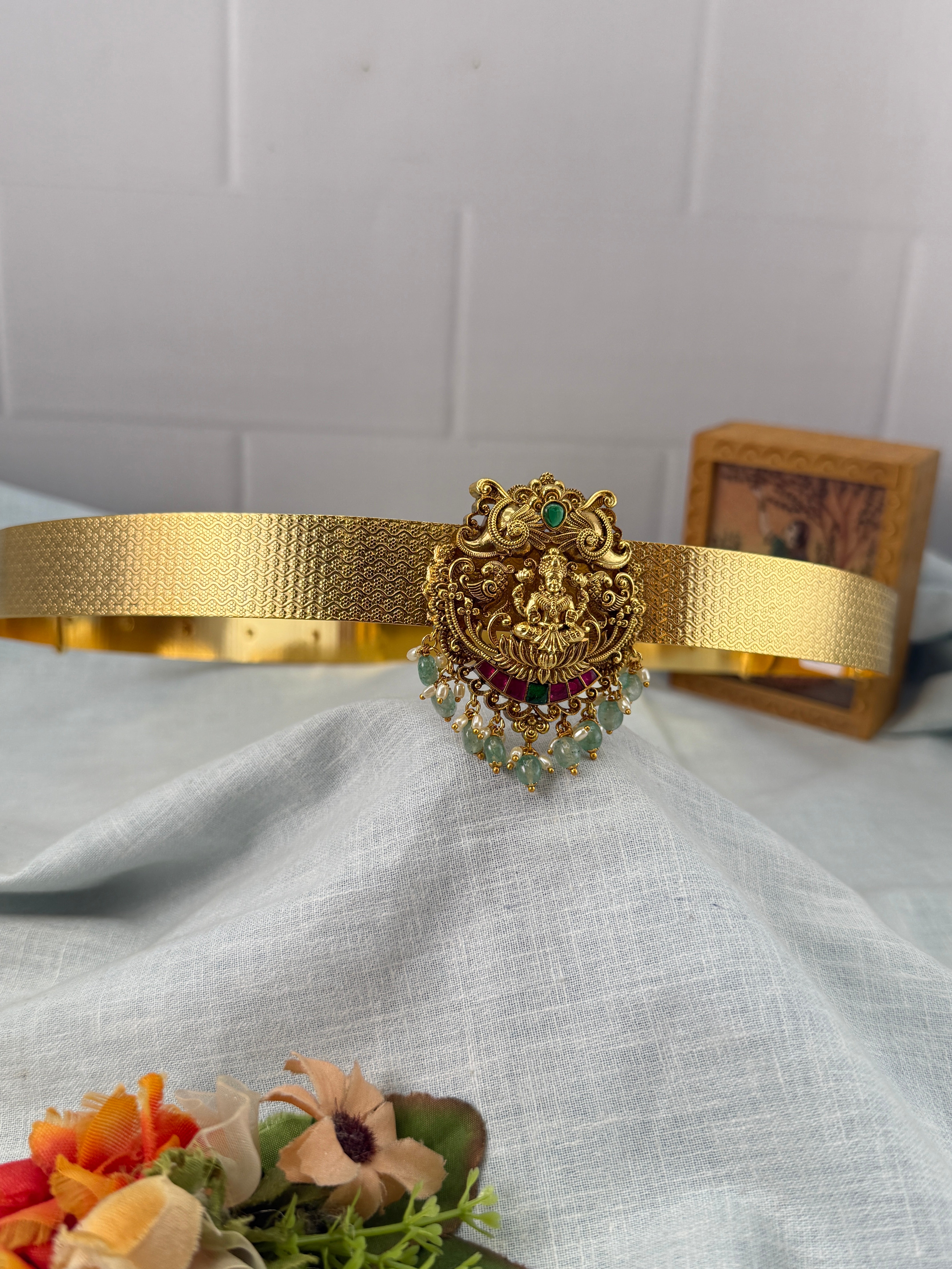 Traditional Jade Bille hair accessory for women