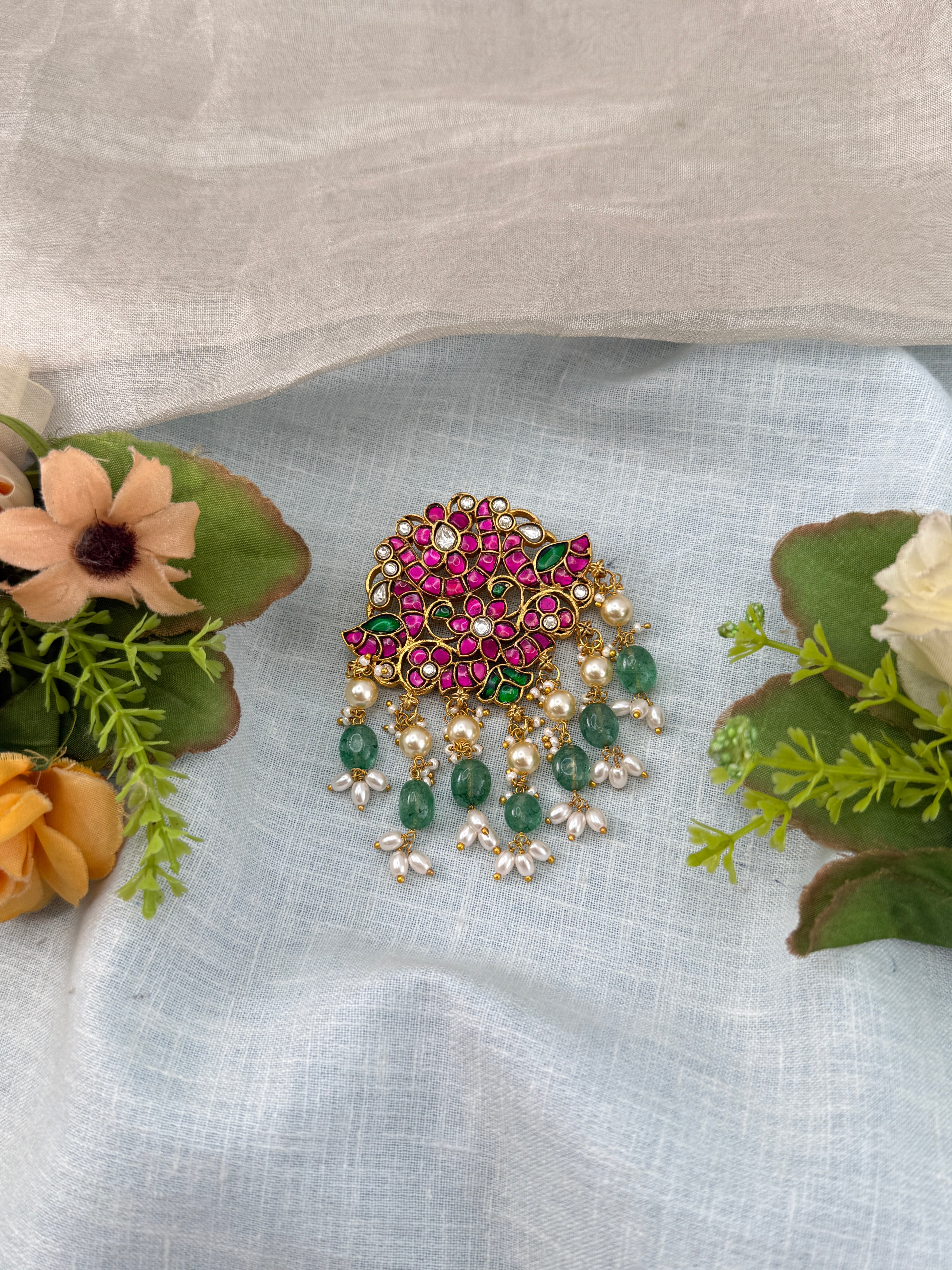Traditional Jade Bille hair accessory for women