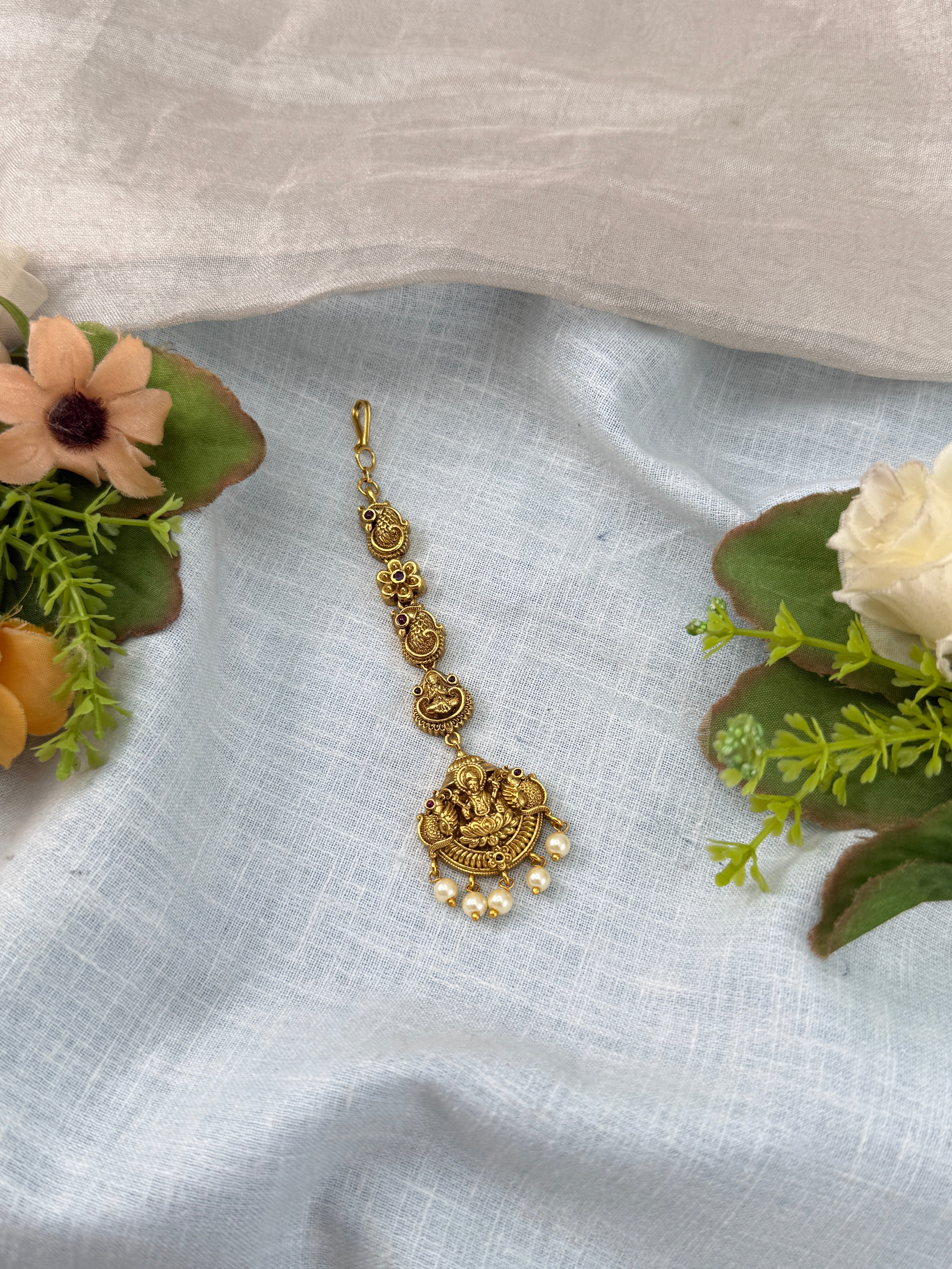 Traditional Jade Bille hair accessory for women