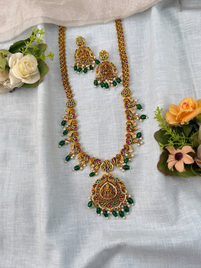 Traditional Jade Bille hair accessory for women