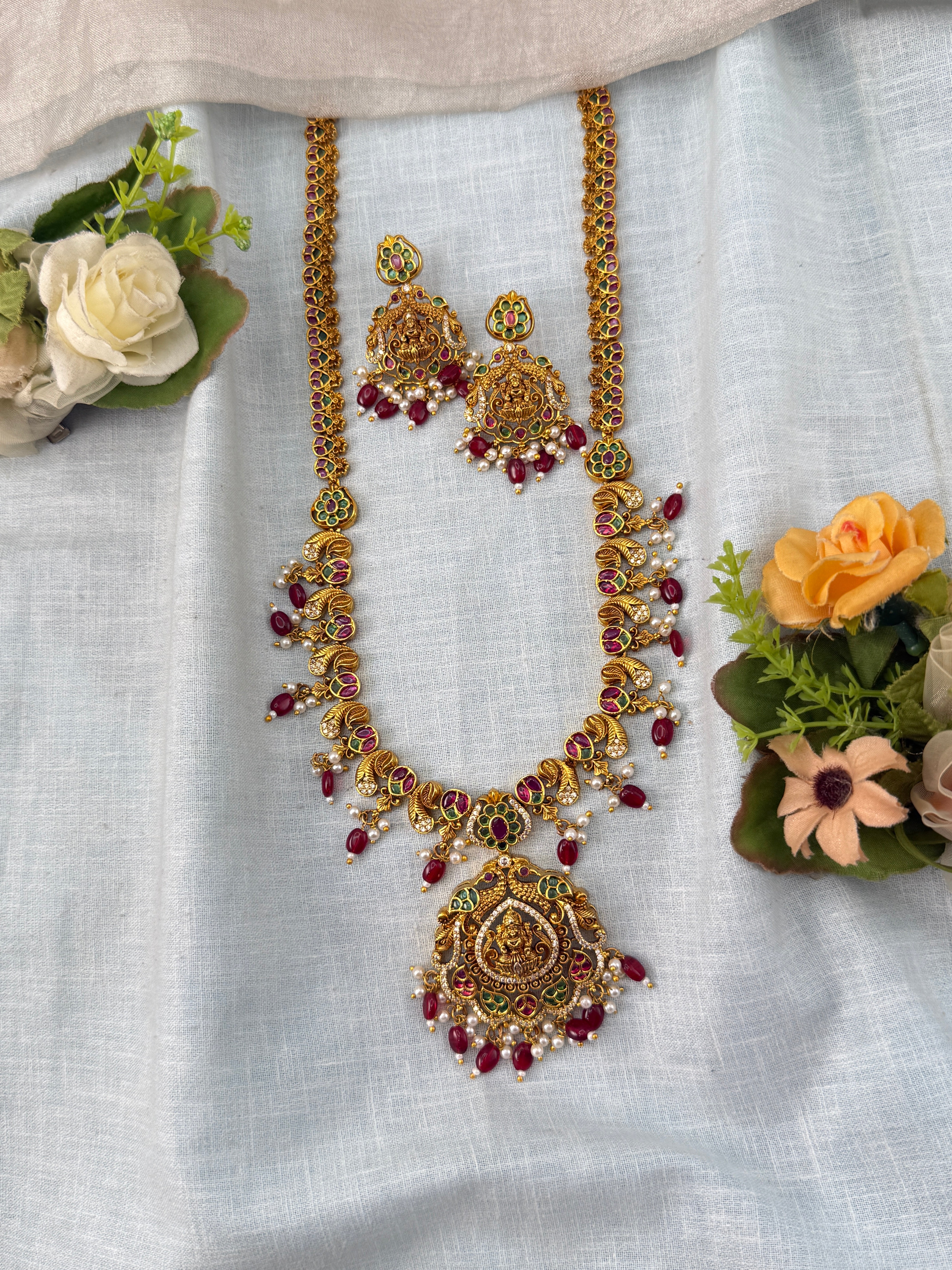 Traditional Jade Bille hair accessory for women