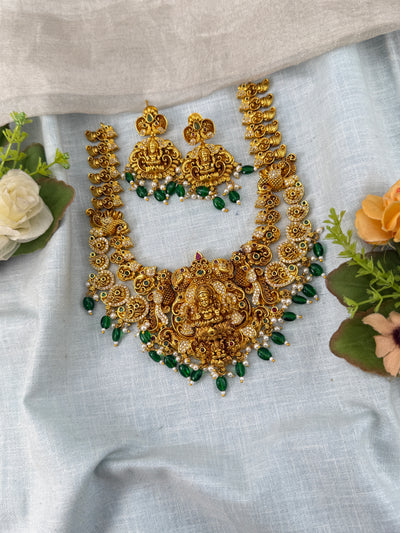 Traditional Jade Bille hair accessory for women