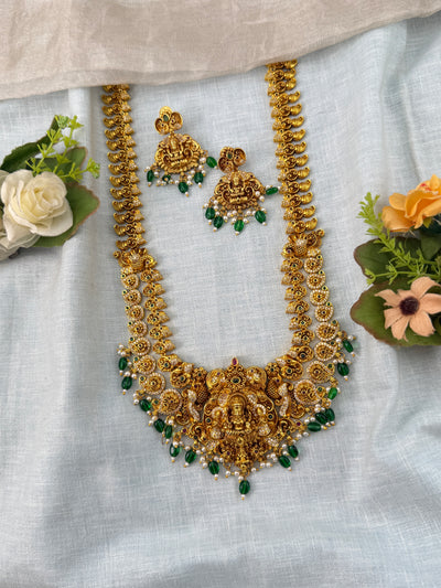 Traditional Jade Bille hair accessory for women
