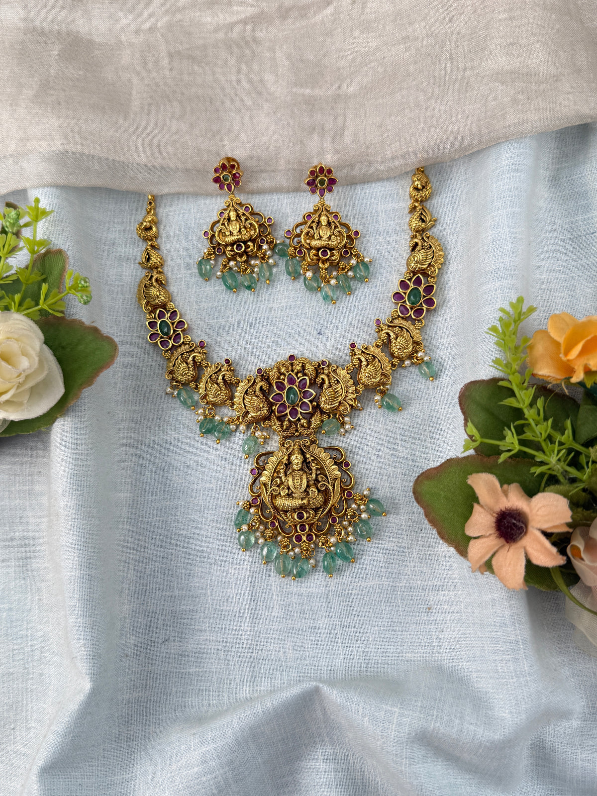 Traditional Jade Bille hair accessory for women