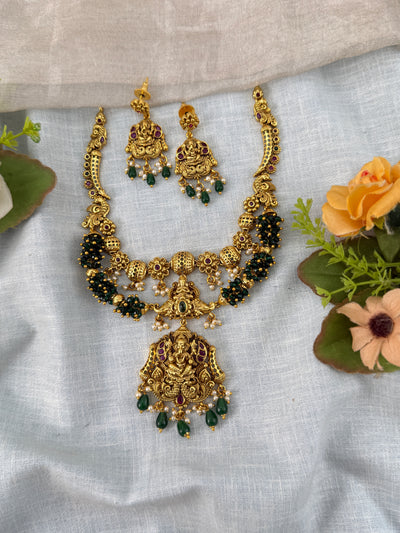 Antique Necklace Ganesh Grand Short Set | N0478