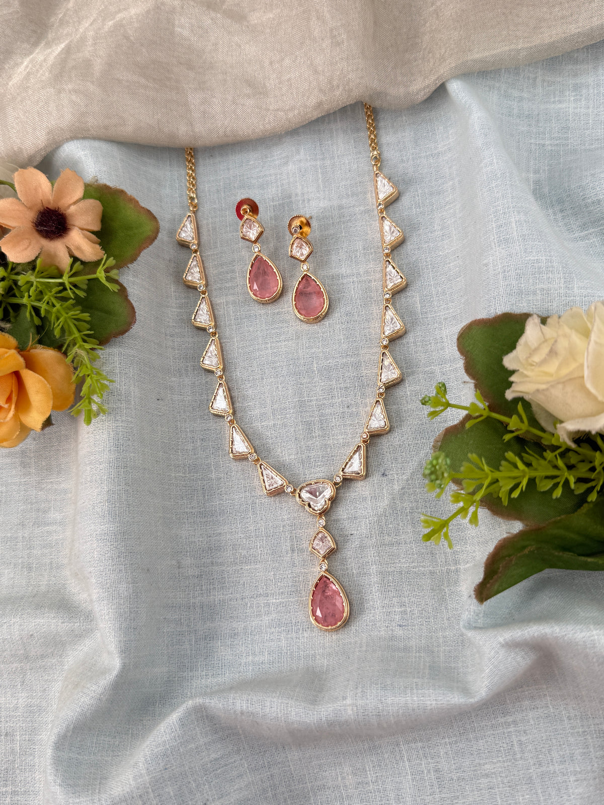 Kundan Necklace Elegant Pendant Set | N0506