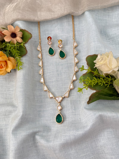 Kundan Necklace Elegant Pendant Set | N0507