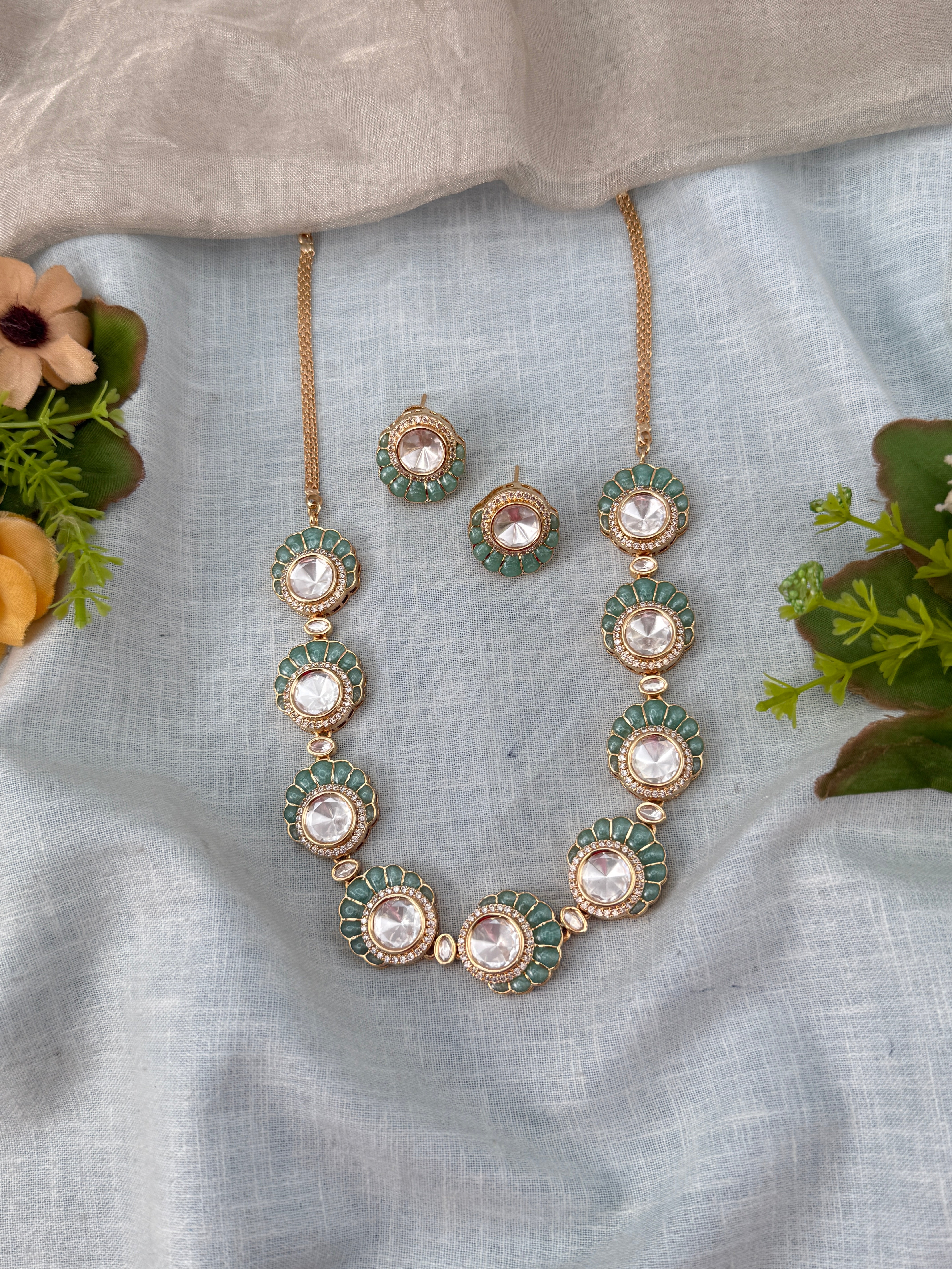 Traditional Jade Bille hair accessory for women