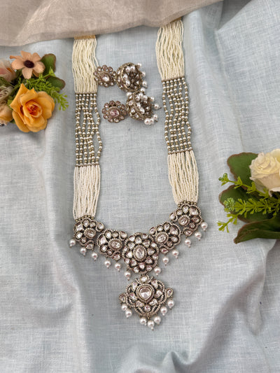 Traditional Jade Bille hair accessory for women