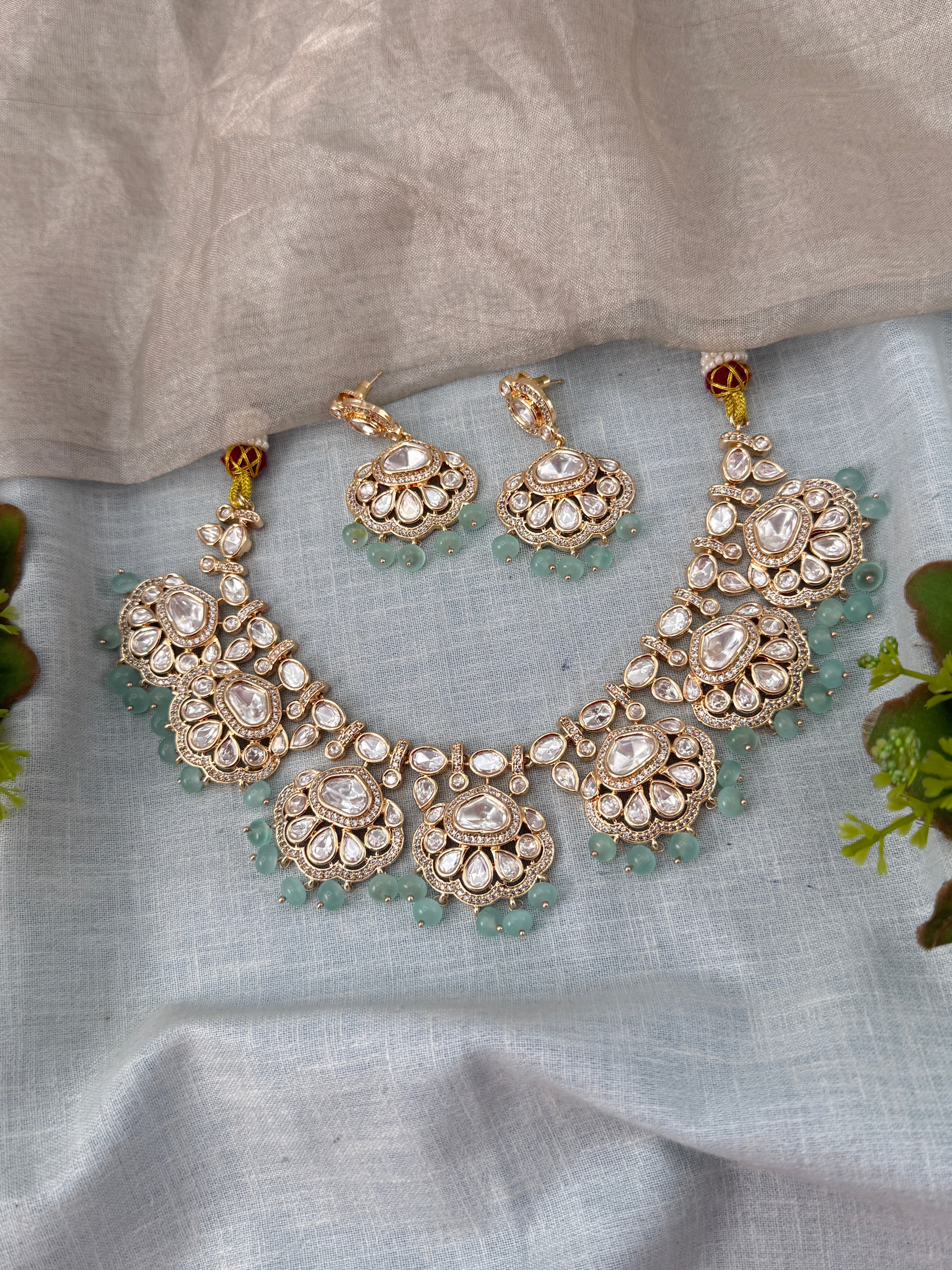 Kundan Flower Style Luxury Short Set | N0484