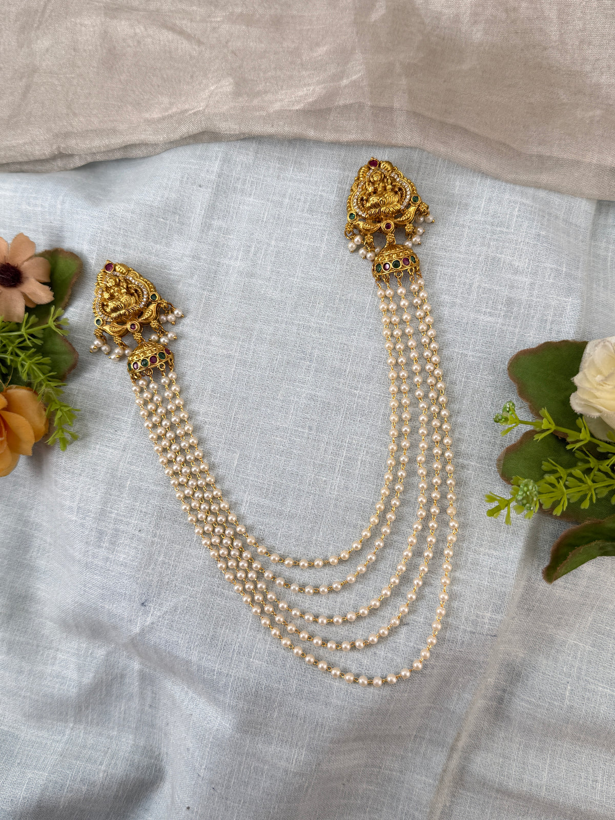 Traditional Jade Bille hair accessory for women