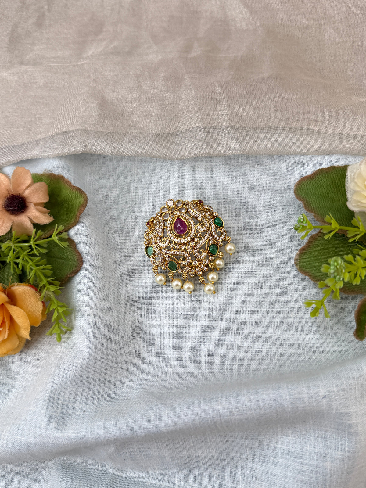 Traditional Jade Bille hair accessory for women
