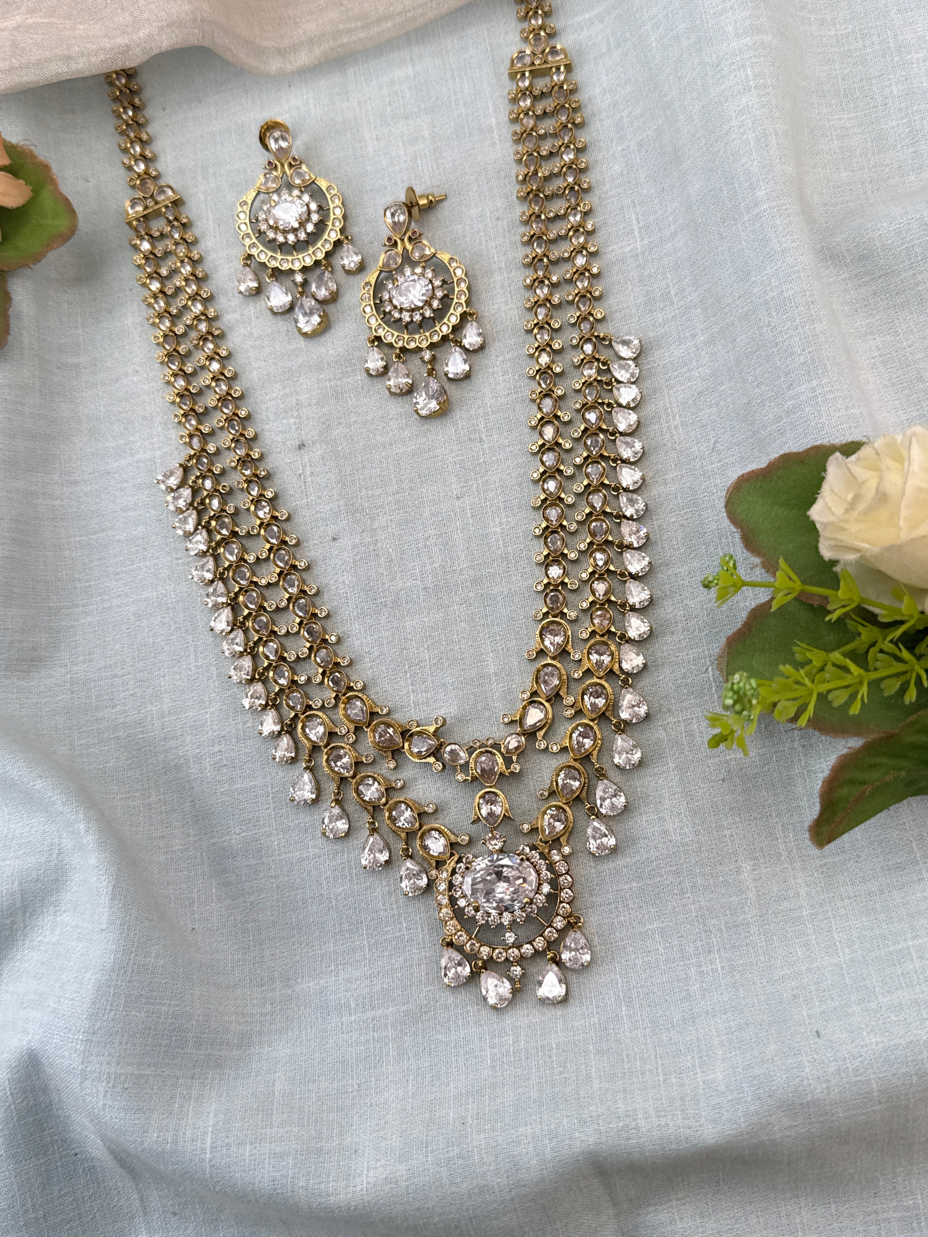 Luxurious Victorian Mid Long Necklace Set 723