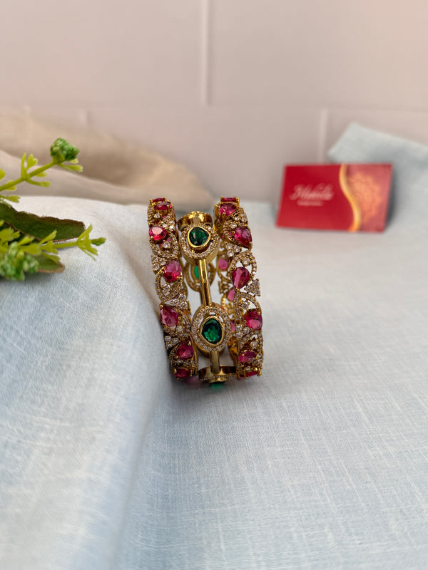 Luxurious Victorian Statement Bangle Set 5244