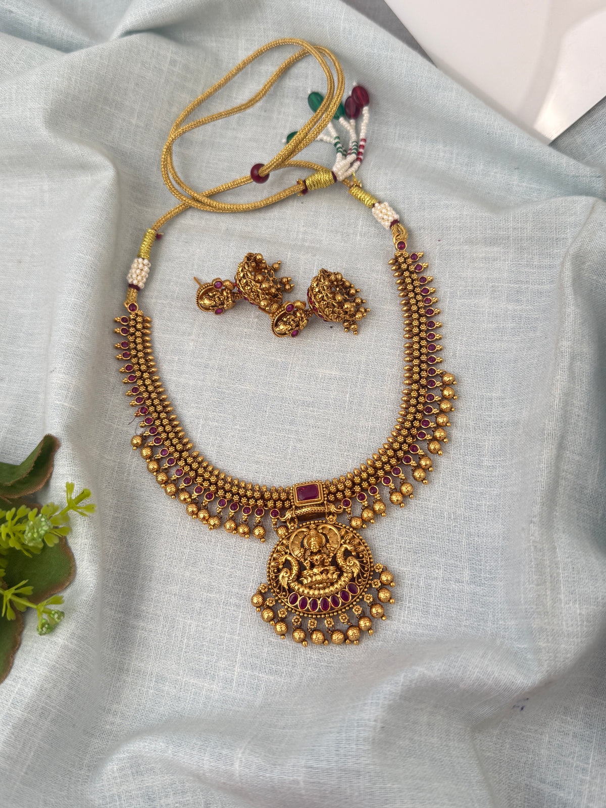 Traditional Jade Bille hair accessory for women