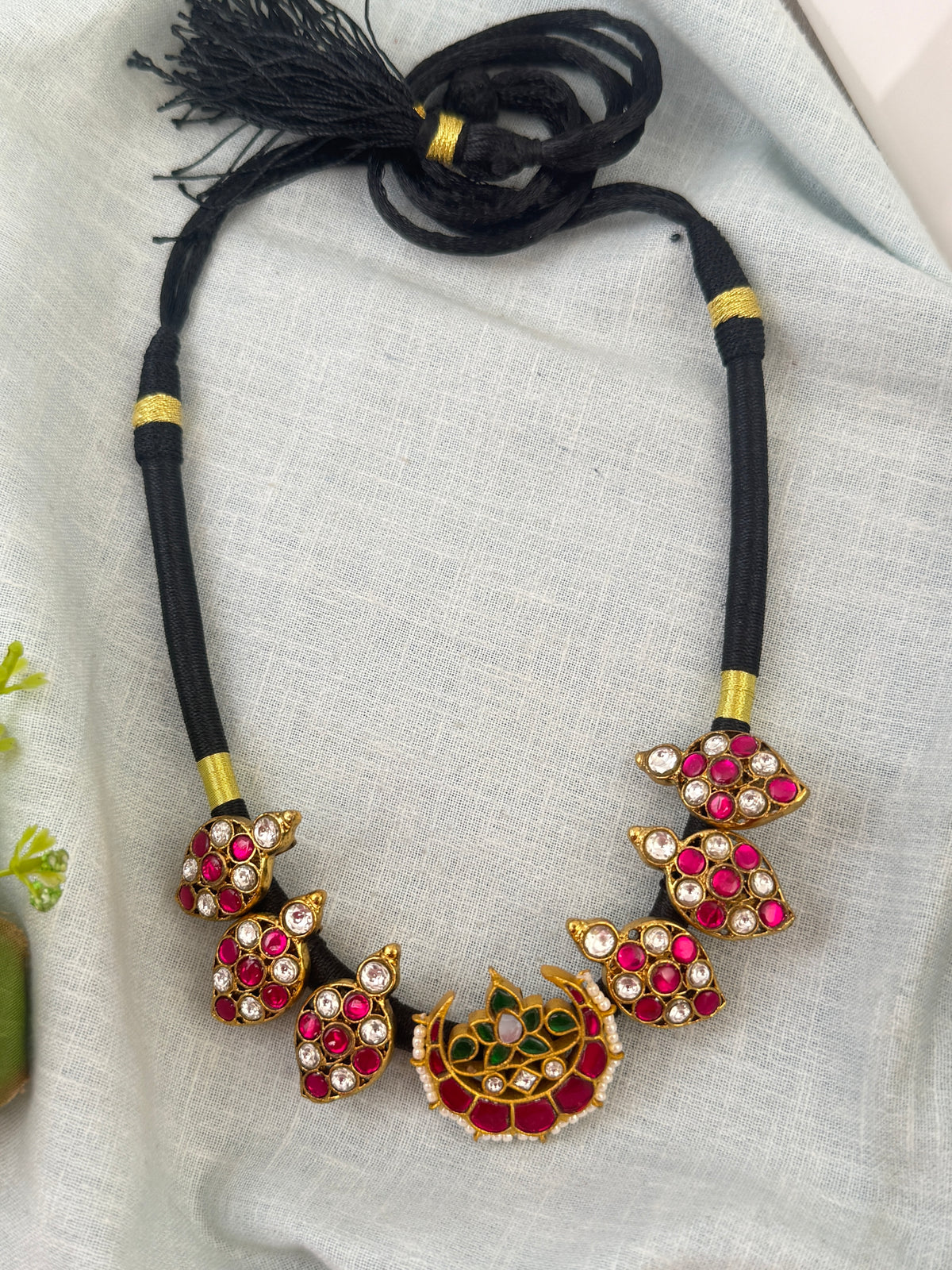 Traditional Jade Bille hair accessory for women