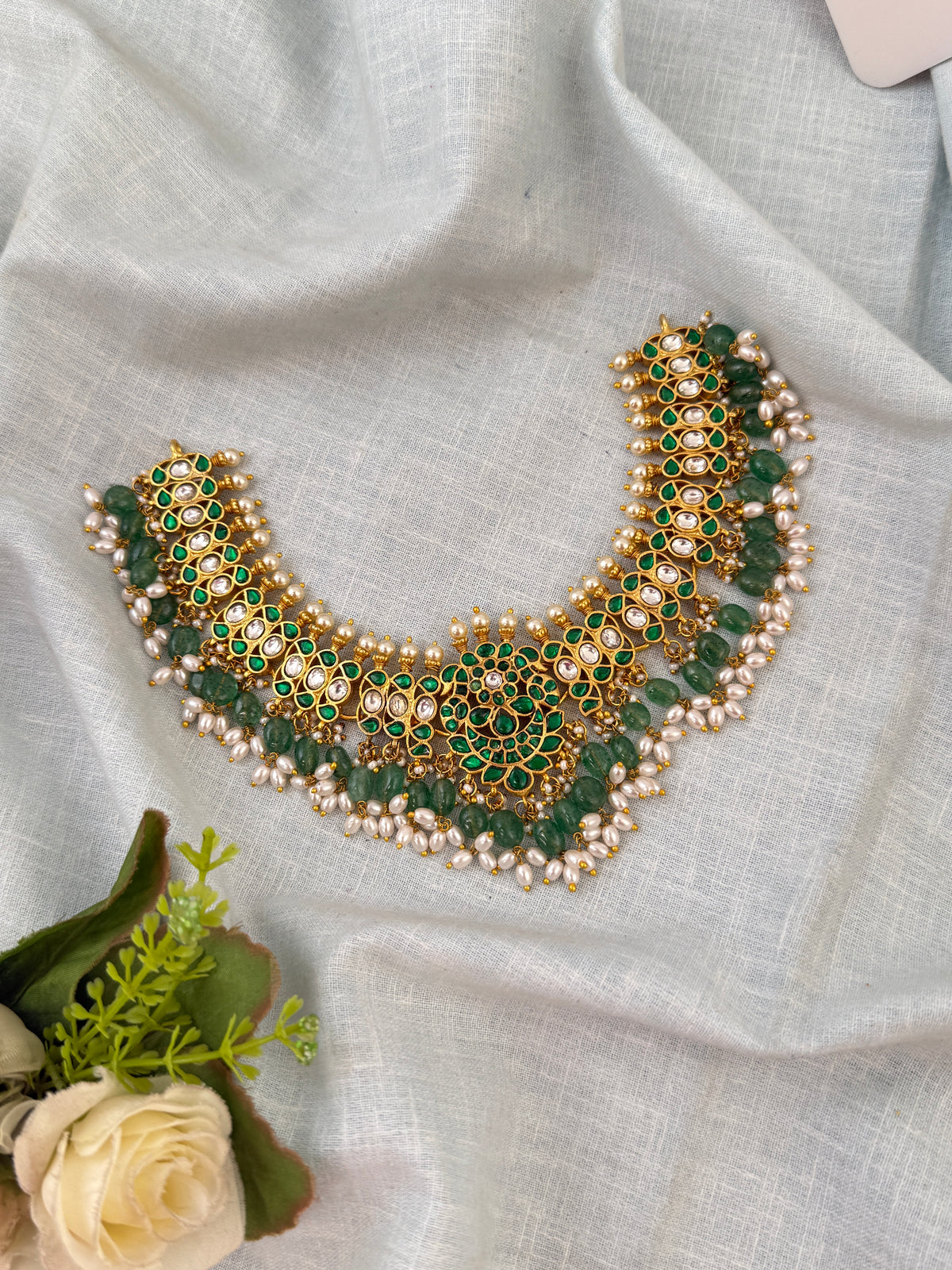 Jadau Kundan Grand Short Necklace Set | N0555