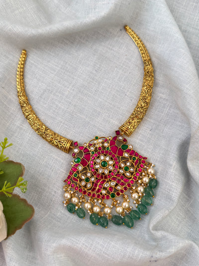 Jadau Kundan Kanti Style Short Necklace Set | N0587