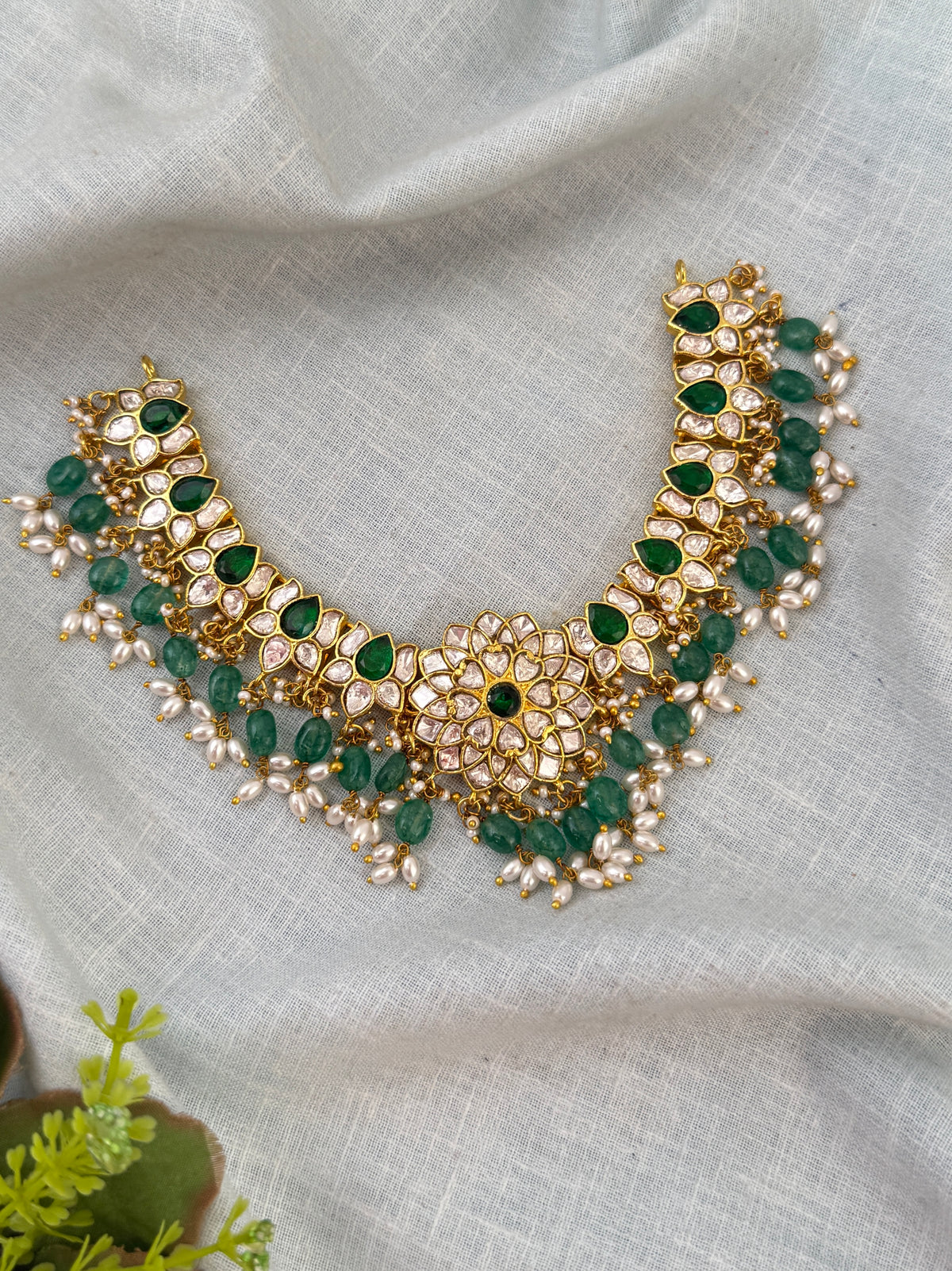 Traditional Jade Bille hair accessory for women