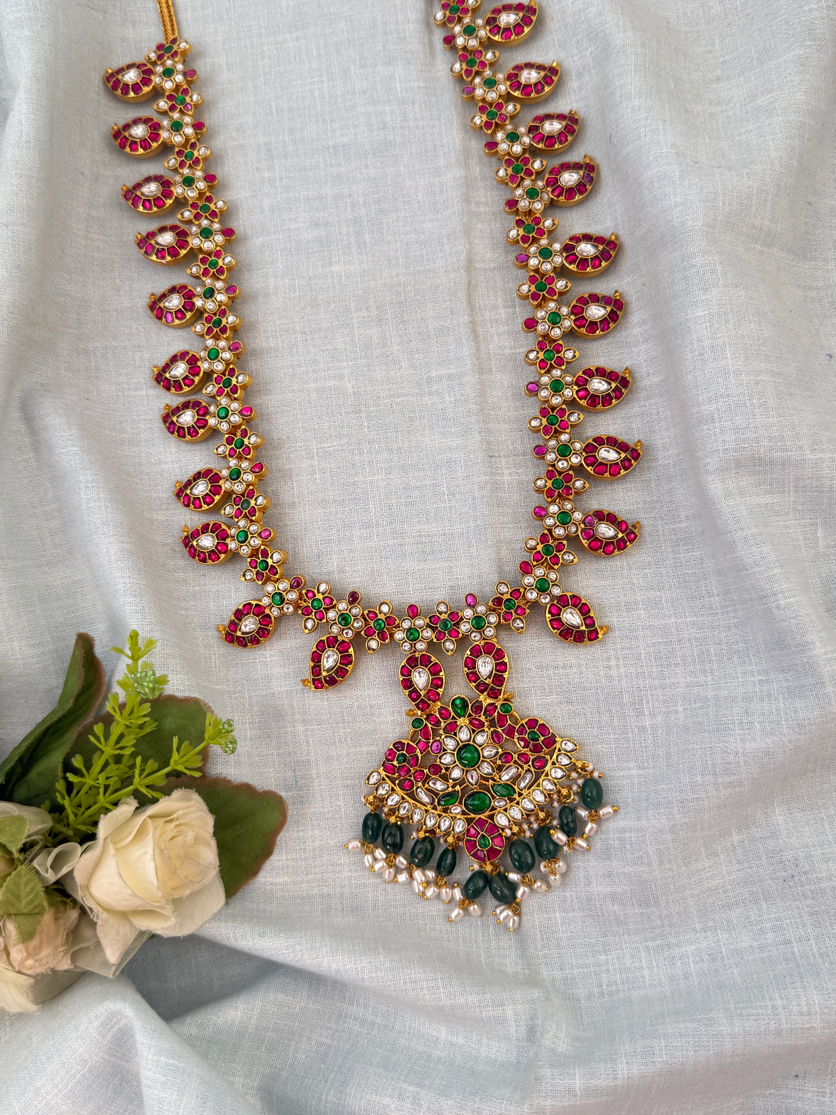 Jadu Kundan Mango Pandant Necklace Set | N0580