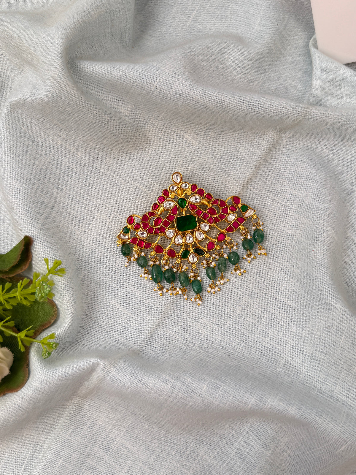 Pendant, jadau kundan pendant