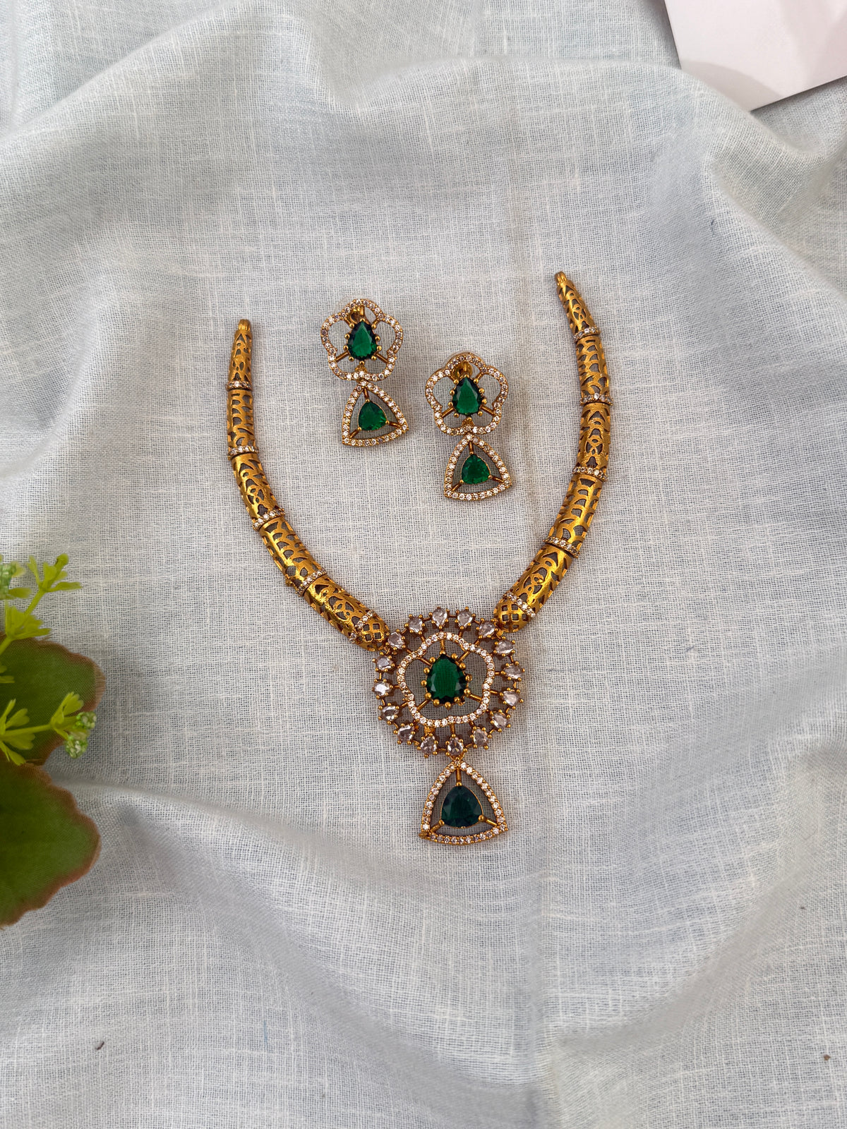 Victorian Necklace Kanti Style Premium Short Set | N0594
