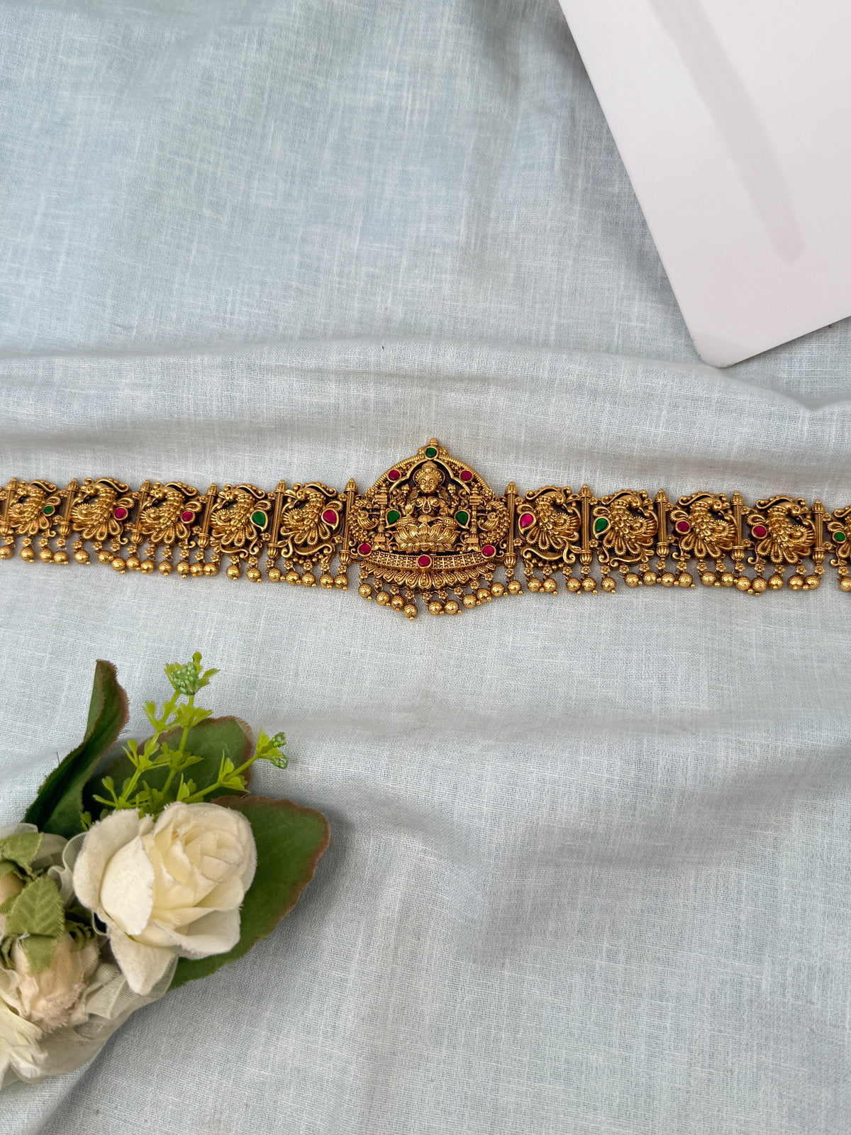 Traditional bridal hip belt for women