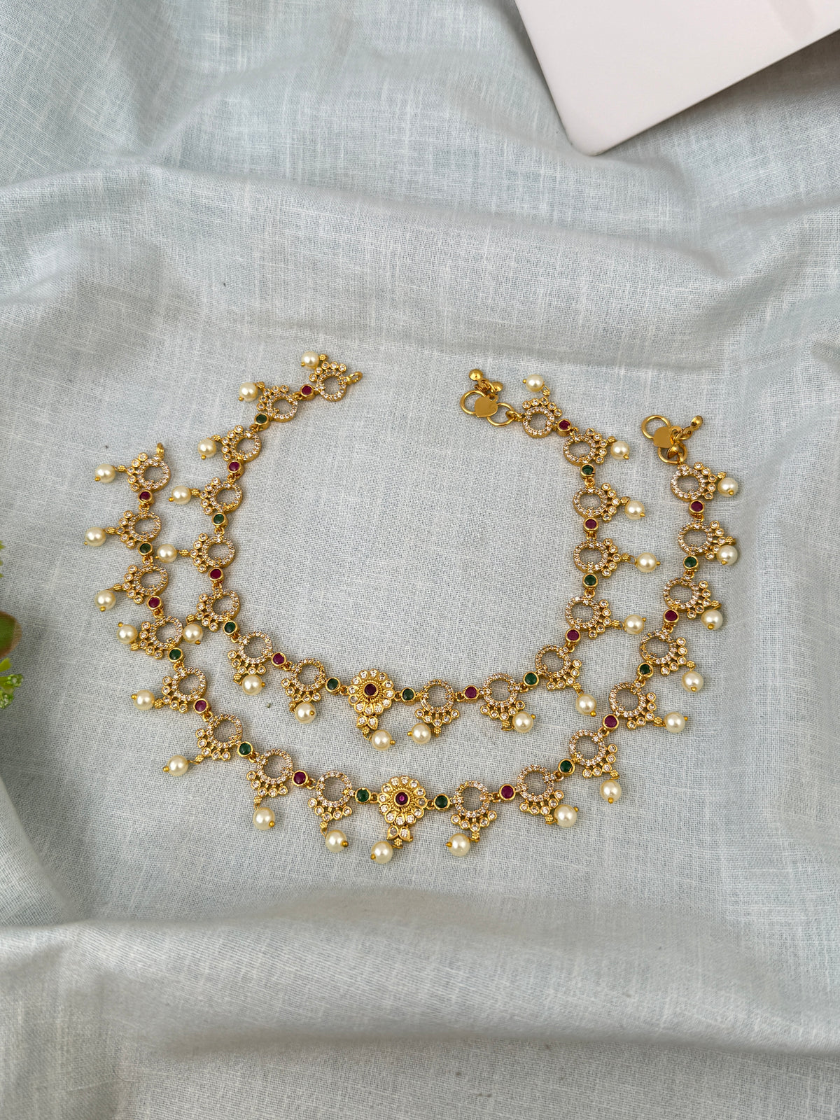 Elegant anklets for women