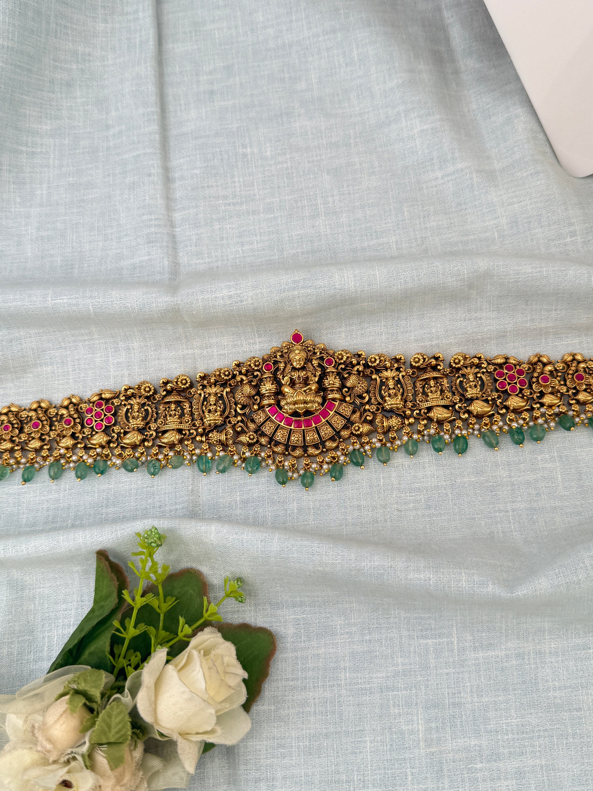 Traditional bridal hip belt for women