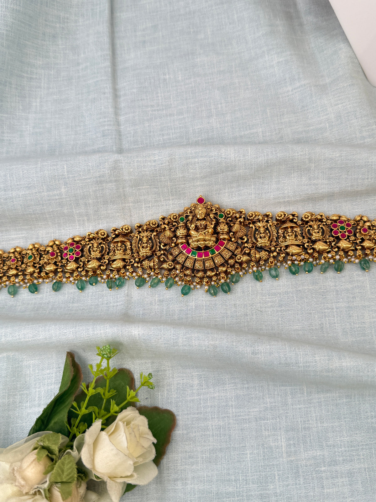 Traditional bridal hip belt for women
