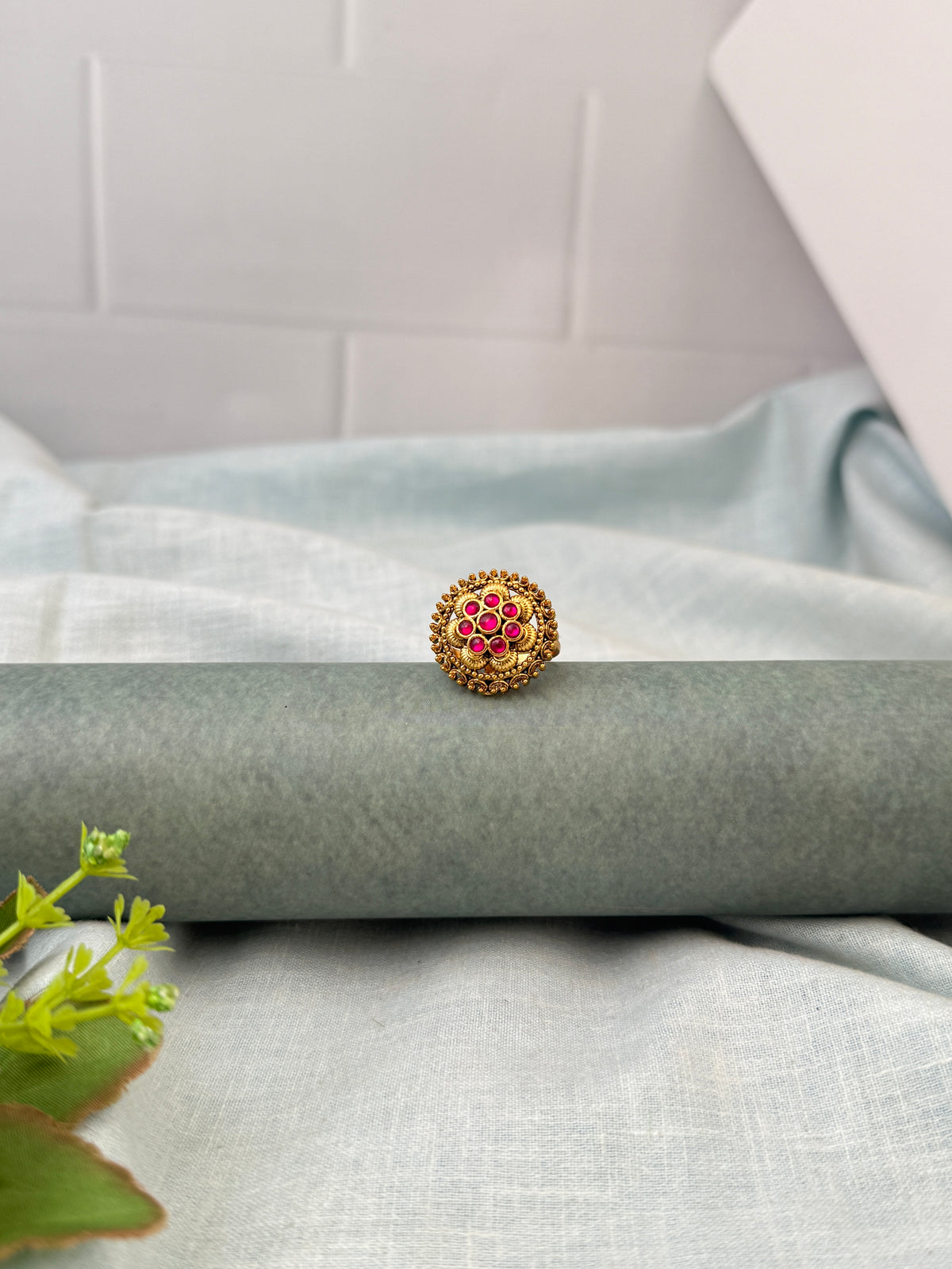 Designer finger ring for women