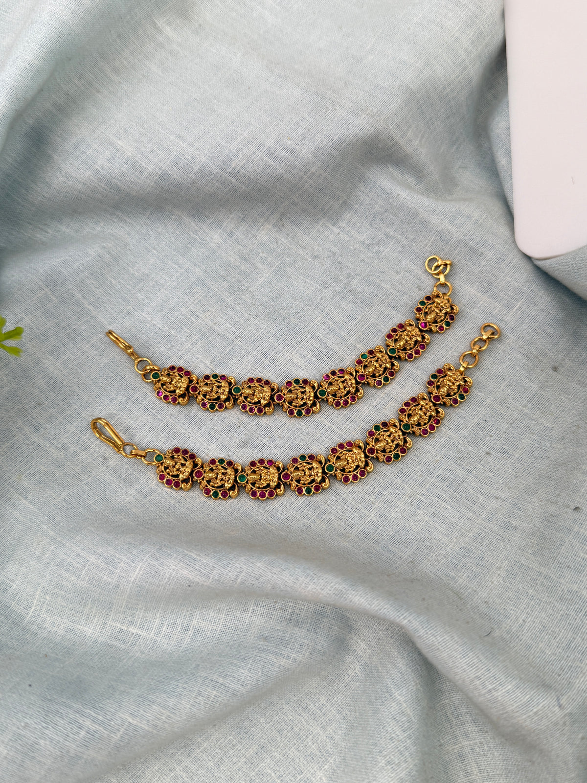 Antique Maatal Earchain| T0052
