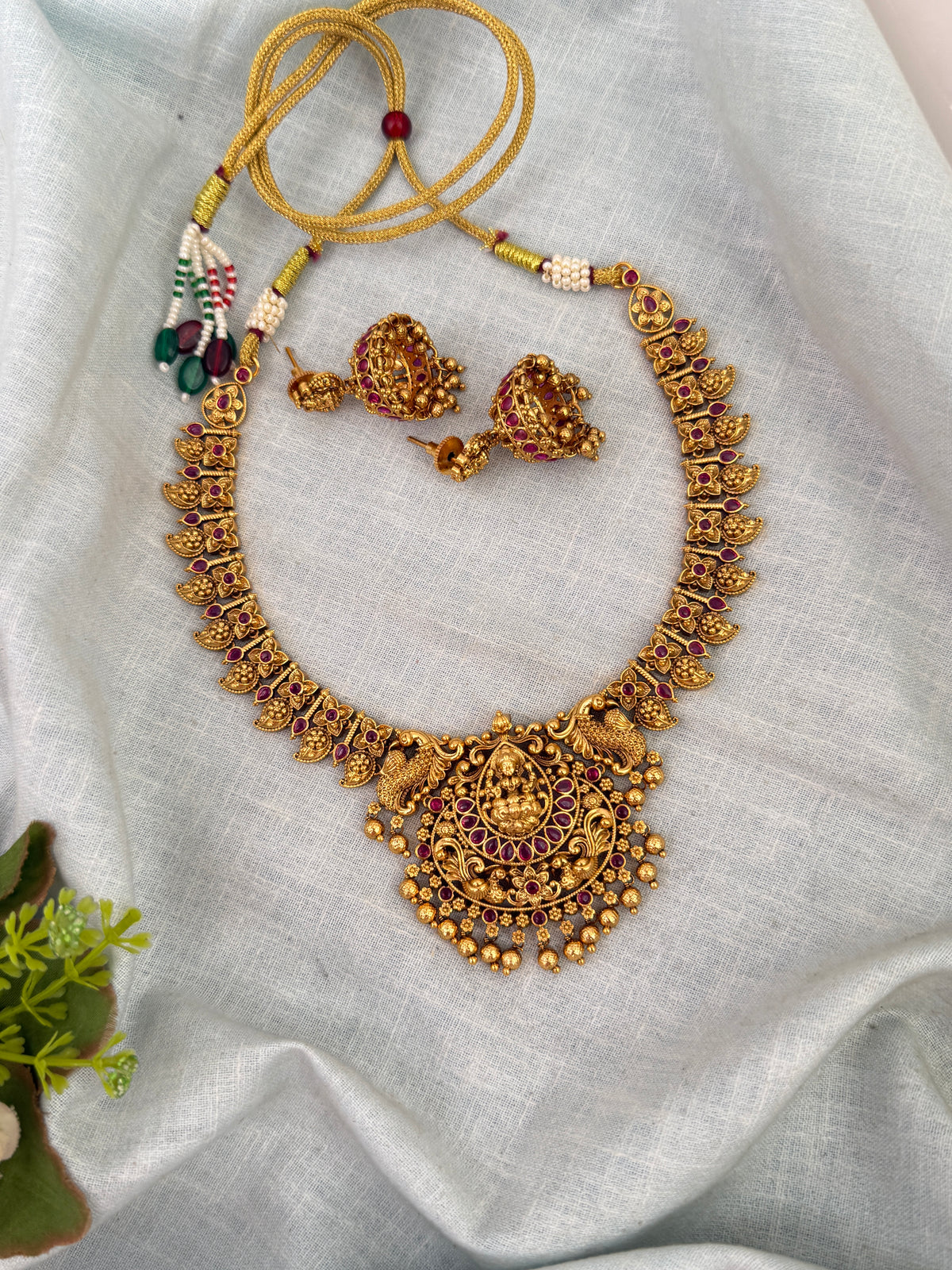 Antique Grand Necklace Lakshmi Pendant Short Set| N0667
