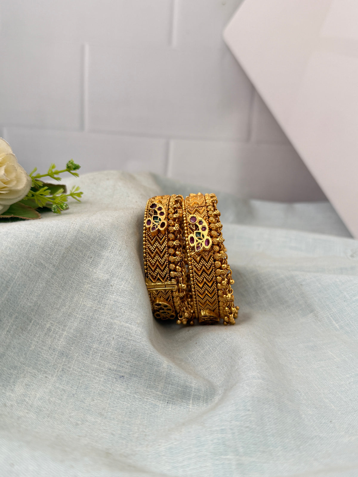 Antique temple style bridal bangles for women by Mahila