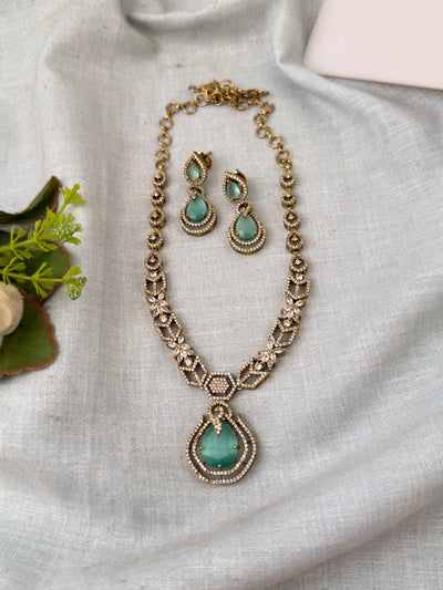 Victorian designer necklace for women