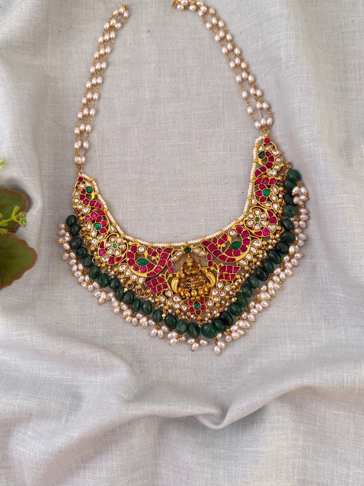 Jadau Kudan Necklace Lakshmi Pendant Luxurious Short| N0795