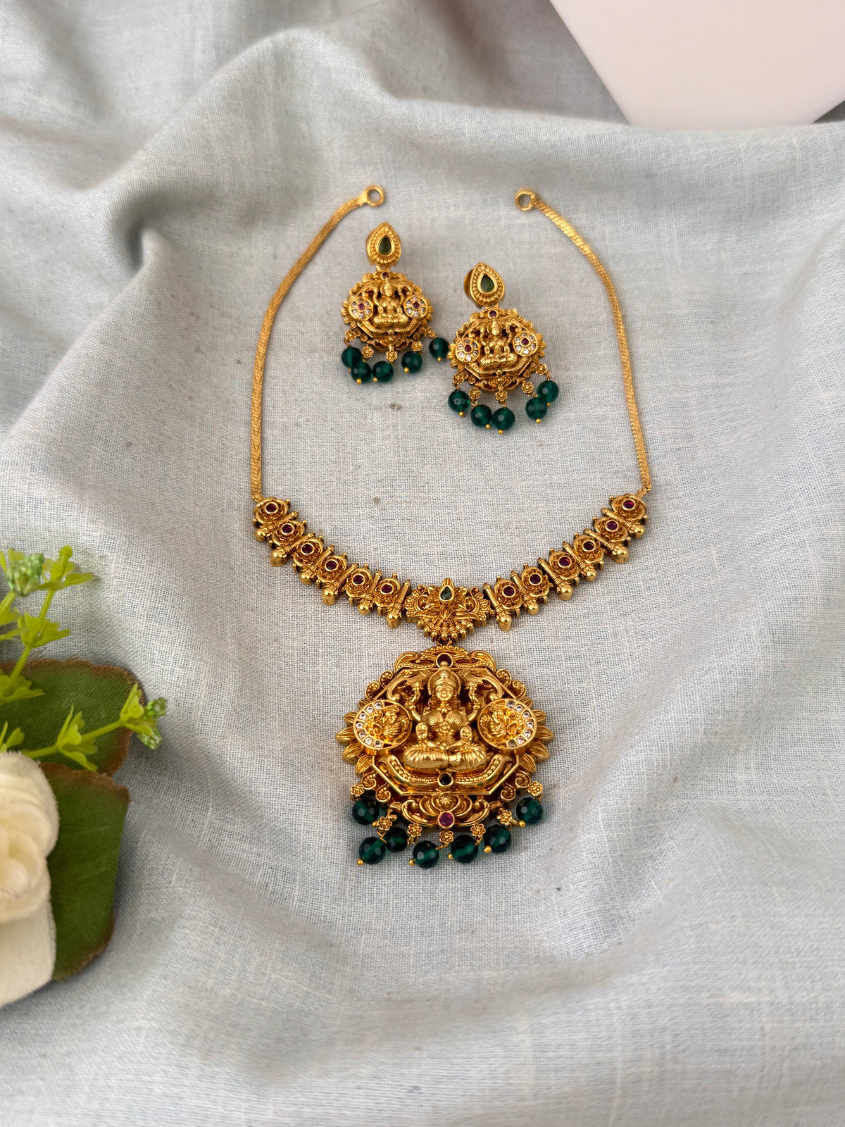Antique temple necklace for women