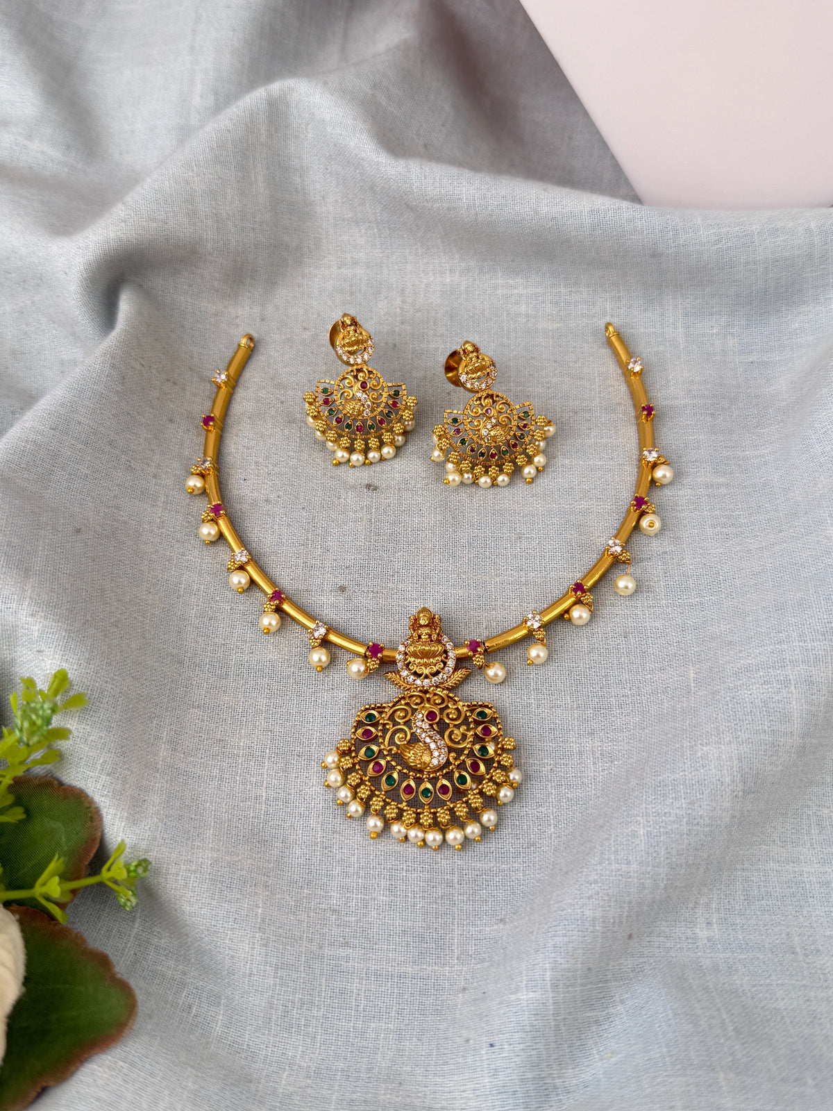 Antique Designer Necklace Peacock Pendant Short Set | N0685