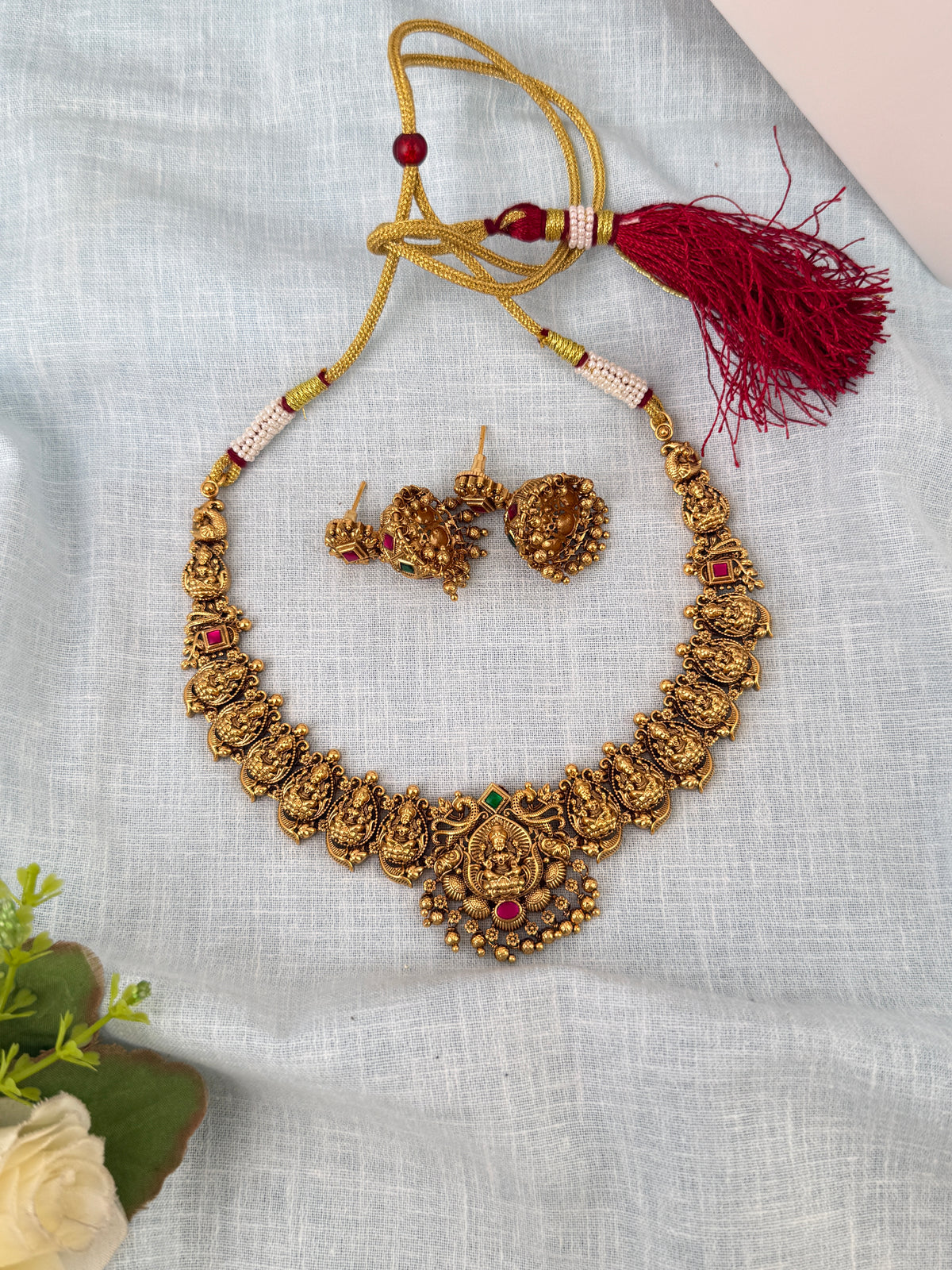 Antique Grand Necklace Lakshmi Pendant Short Set| N0802