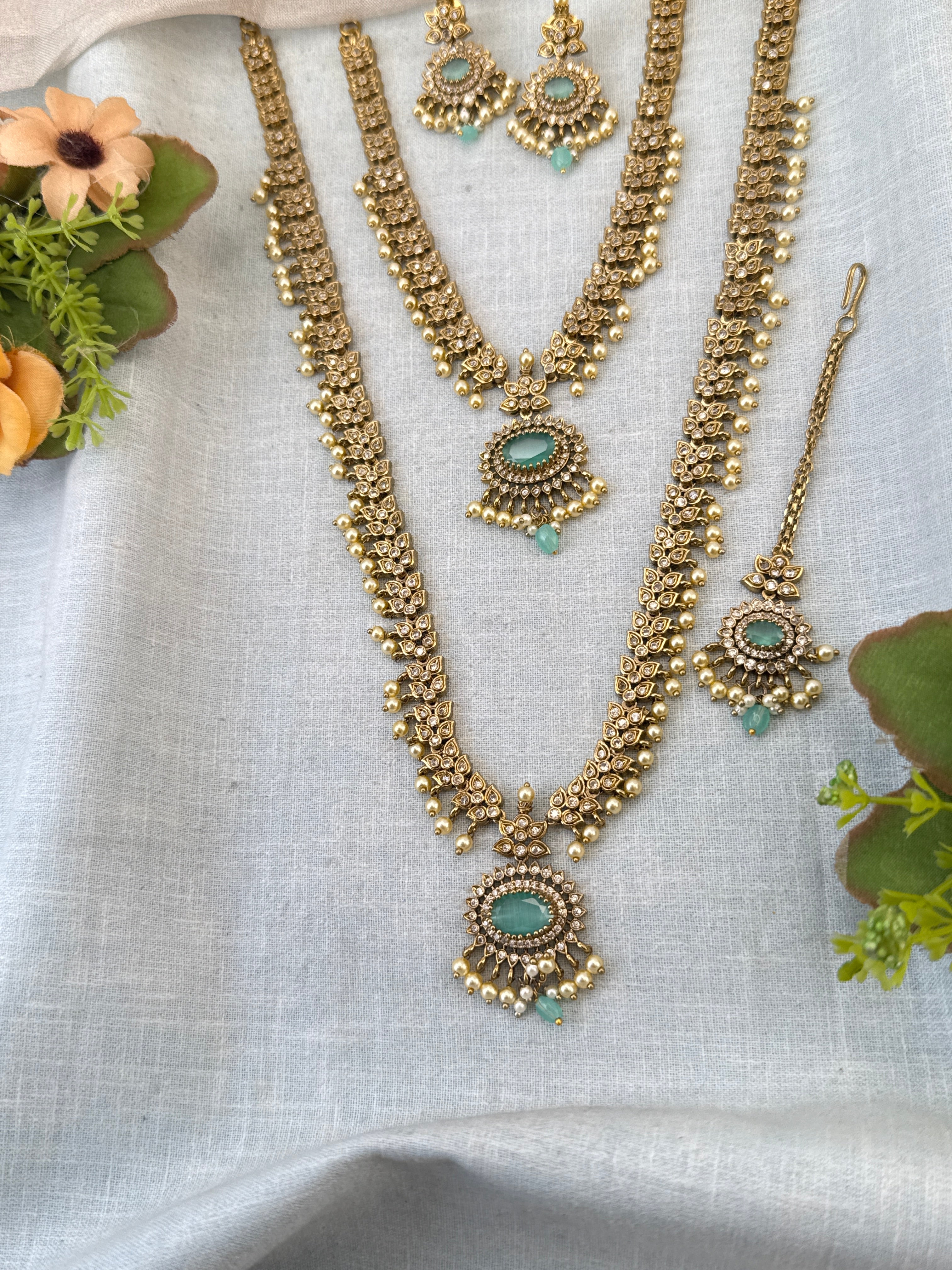 Luxurious Victorian Semi Bridal Neckalce Set 736