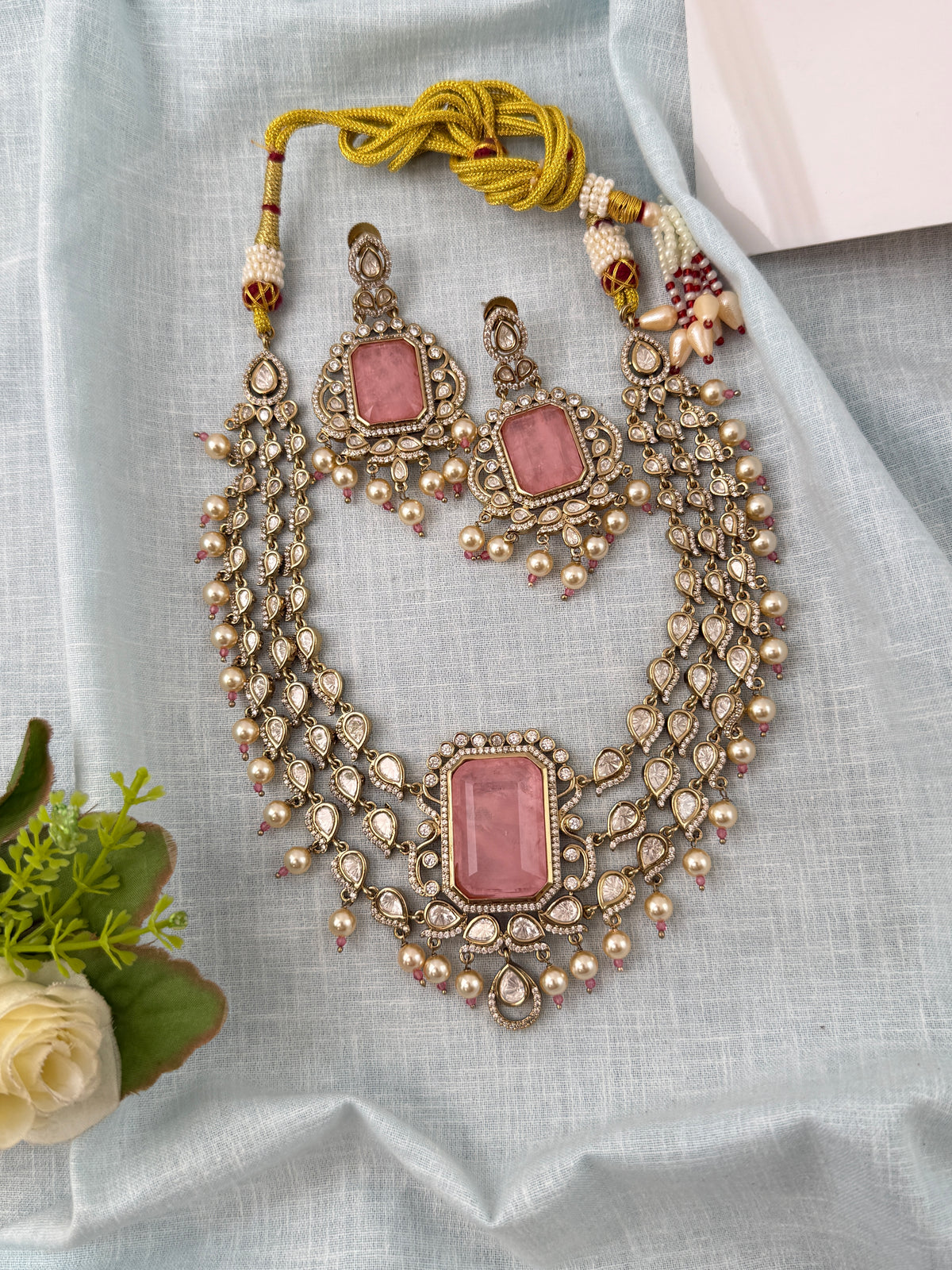 Traditional Kundan necklace for women