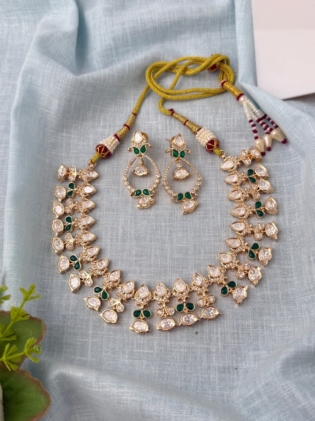 Traditional Kundan necklace for women