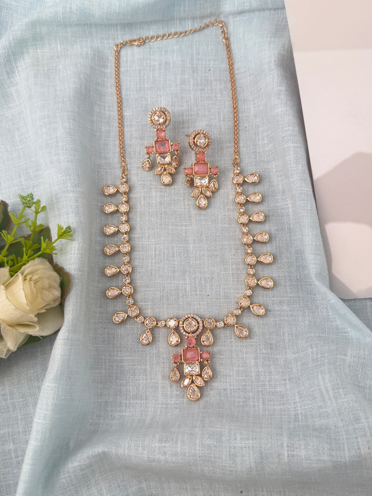 Traditional Kundan necklace for women