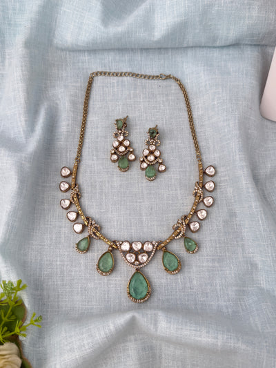 Traditional Kundan necklace for women