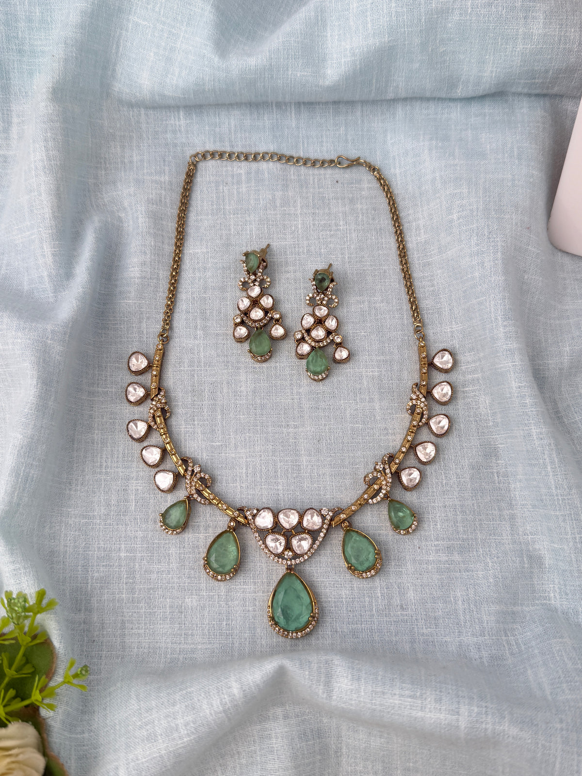 Traditional Kundan necklace for women