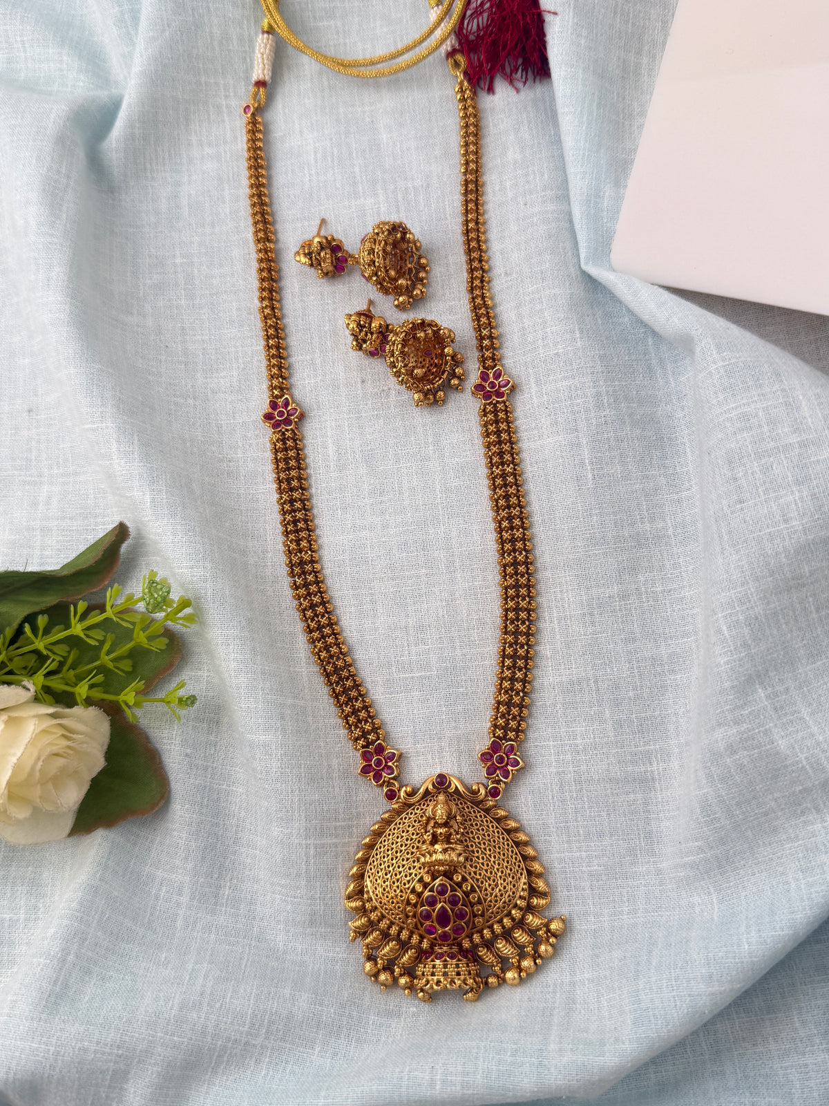 Antique temple necklace for women