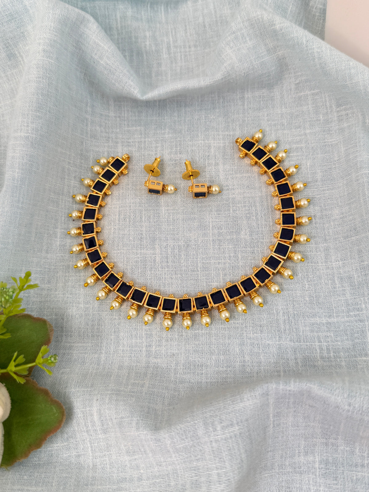 Traditional Kundan necklace for women
