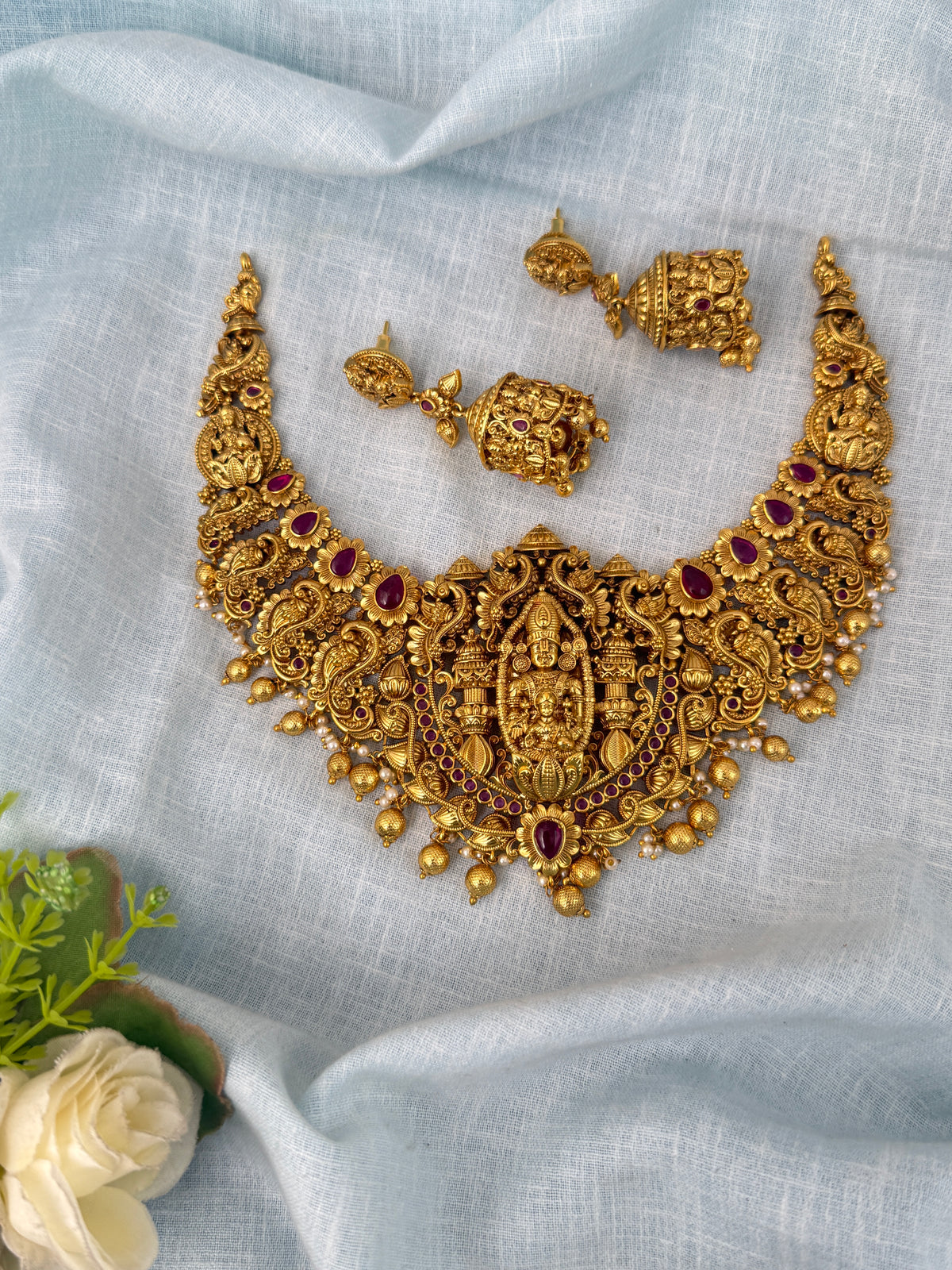 Antique temple necklace for women