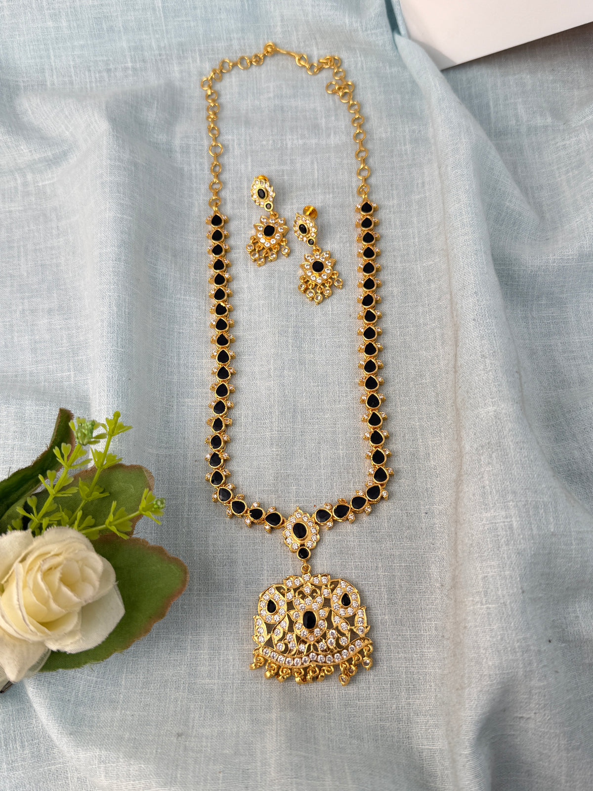 Antique temple necklace for women